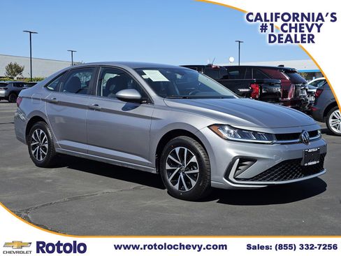 Used 2025 Volkswagen Jetta S FWD image 1