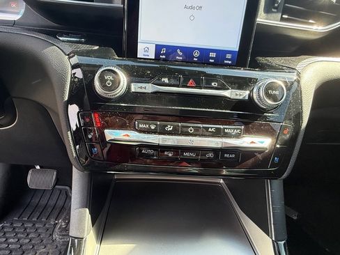 Used 2022 Ford Explorer ST w/ Equipment Group 401A image 28