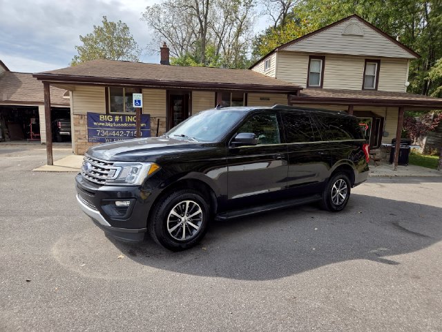Used 2021 Ford Expedition Max XLT RWD image 2