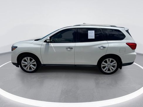 Used 2019 Nissan Pathfinder SL w/ SL Premium Package FWD image 8