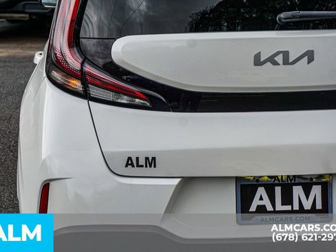 Used 2025 Kia Soul LX image 15