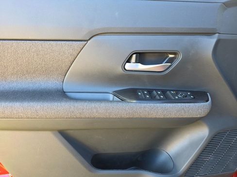 New 2026 Nissan Kicks SV image 15