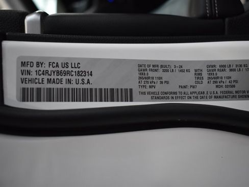 Used 2024 Jeep Grand Cherokee Limited 4xe image 38