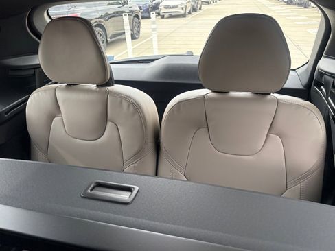 New 2026 Volvo XC90 B6 Ultra image 22