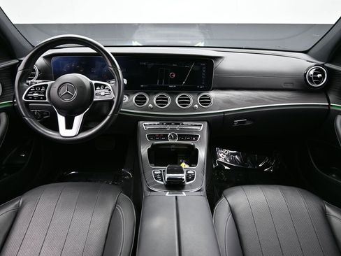 Used 2020 Mercedes-Benz E 450 4MATIC Wagon w/ Premium Package image 24