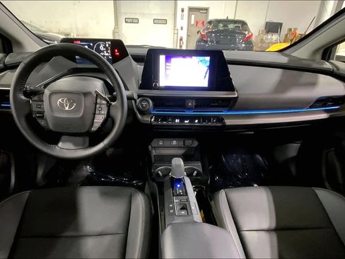 Used 2024 Toyota Prius XLE image 16