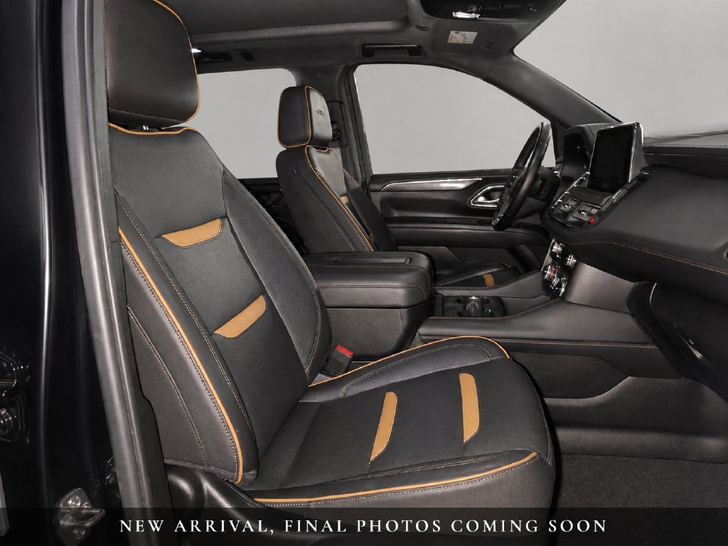 Used 2023 GMC Yukon XL AT4 w/ AT4 Premium Package AWD/4WD image 9