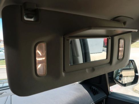 Used 2018 Cadillac Escalade Luxury image 33