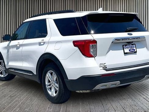 Used 2021 Ford Explorer XLT w/ Equipment Group 202A RWD image 11