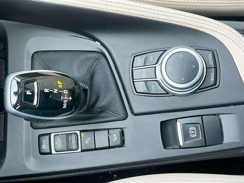 Used 2021 BMW X1 xDrive28i w/ Premium Package image 19