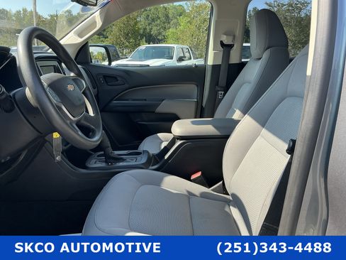 Used 2020 Chevrolet Colorado W/T w/ WT Convenience Package RWD image 11