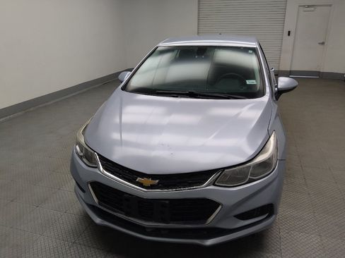 Used 2017 Chevrolet Cruze LS FWD image 15