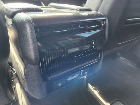 Used 2024 Jeep Wagoneer L 4WD image 11