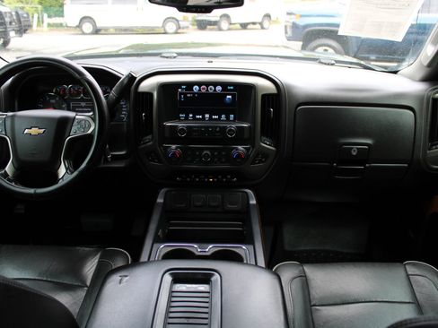 Used 2019 Chevrolet Silverado 2500 High Country w/ Duramax Plus Package AWD/4WD image 11