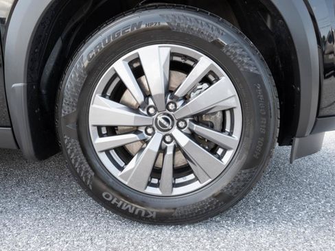 Used 2024 Nissan Pathfinder SV w/ Black Appearance Package AWD/4WD image 39