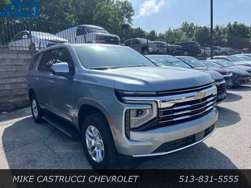 Used 2025 Chevrolet Tahoe LT AWD/4WD image 2