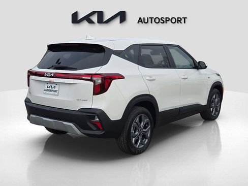 New 2026 Kia Seltos LX image 8