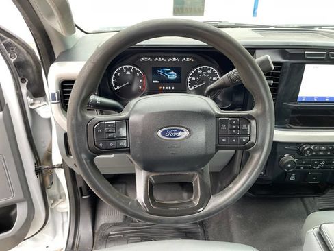 Used 2023 Ford F250 XL w/ Snow Plow/Camper Package AWD/4WD image 15