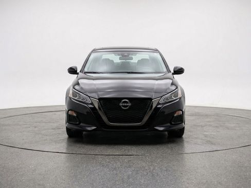 Used 2025 Nissan Altima 2.5 SV FWD image 1