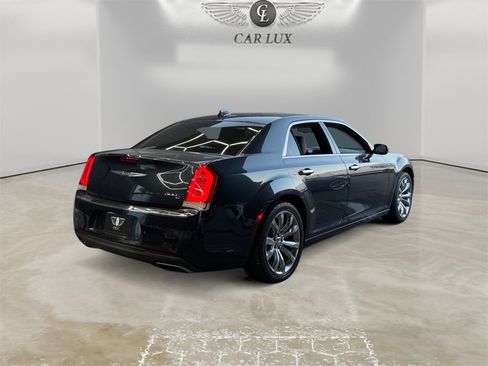 Used 2016 Chrysler 300 C w/ Safetytec Plus Group image 5