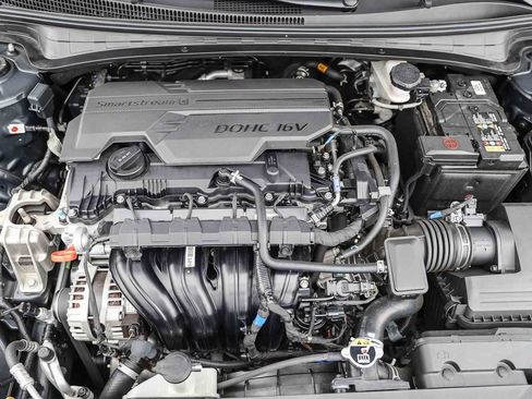 Certified 2024 Hyundai Elantra Limited FWD image 26