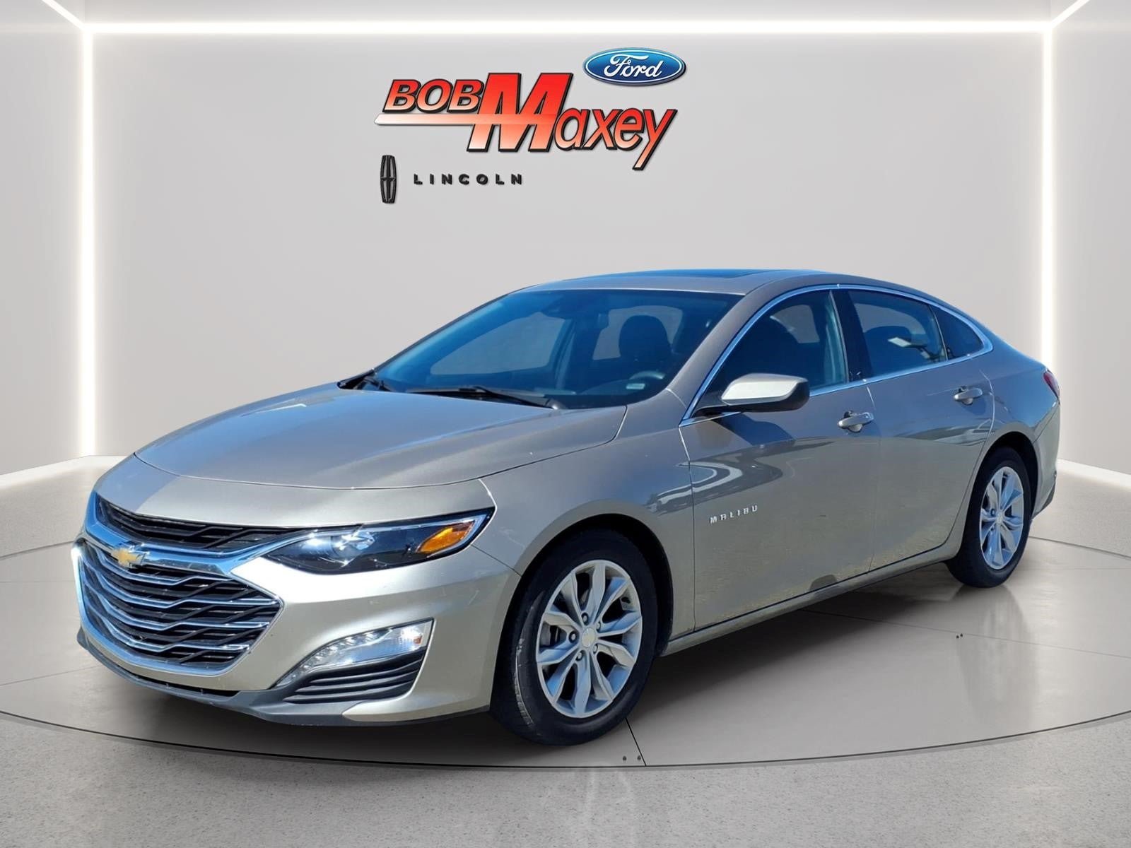 Used 2024 Chevrolet Malibu LT FWD image 1