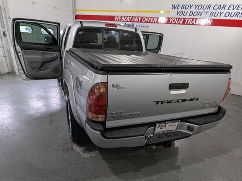Used 2005 Toyota Tacoma PreRunner image 13