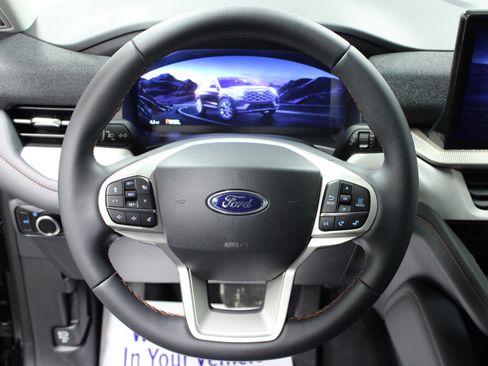 New 2026 Ford Explorer Active image 18