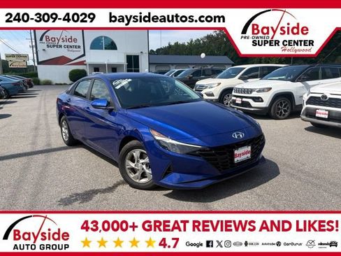 Used 2023 Hyundai Elantra SE w/ Preferred Accessory Package FWD image 1