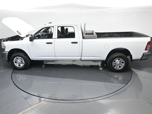 Used 2024 RAM 3500 Tradesman w/ Chrome Appearance Group image 60