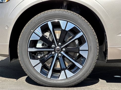 New 2026 Volvo XC60 T8 Plus w/ Protection Package Premier image 25