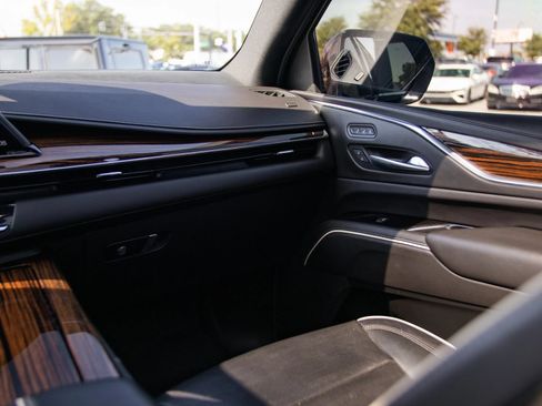 Used 2021 Cadillac Escalade ESV Premium Luxury w/ Driver Assist Tech Package AWD/4WD image 53