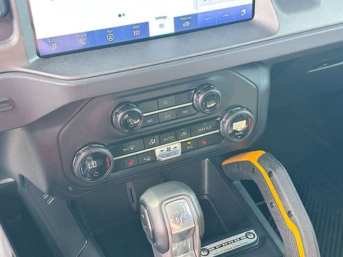 Certified 2024 Ford Bronco Badlands w/ Sasquatch Package image 14