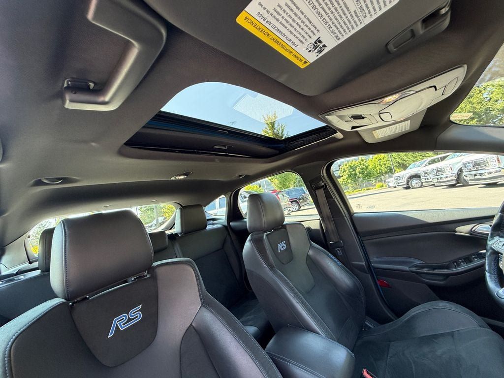 Used 2017 Ford Focus RS AWD/4WD image 27