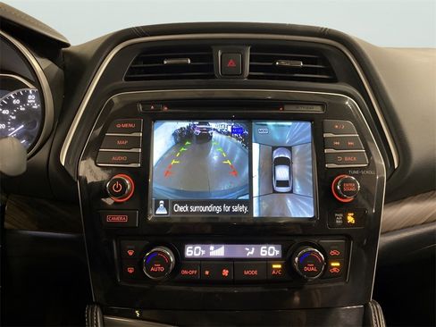 Used 2018 Nissan Maxima Platinum image 15