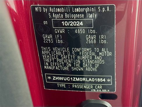 Used 2024 Lamborghini Revuelto image 31