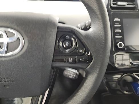 Used 2021 Toyota Prius LE image 27