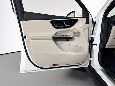 New 2026 Mercedes-Benz GLC 300 image 20