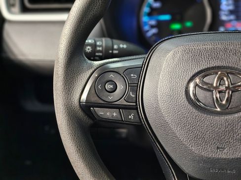 Used 2020 Toyota RAV4 XLE w/ Convenience Package image 28