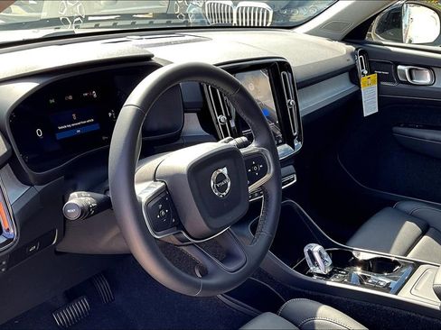 New 2026 Volvo XC40 B5 Ultra w/ Protection Package Premier image 20