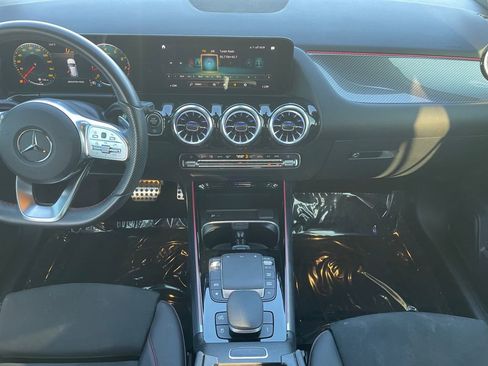 Certified 2022 Mercedes-Benz GLA 35 AMG 4MATIC image 9