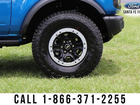 New 2024 Ford Bronco Black Diamond w/ Sasquatch Package image 10