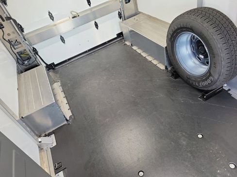 New 2025 Chevrolet Brightdrop 400 w/ Battery Pack, Max Range image 16