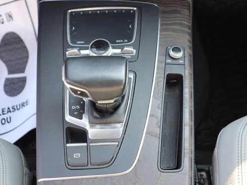 Used 2018 Audi Q5 Prestige w/ Prestige Package image 20