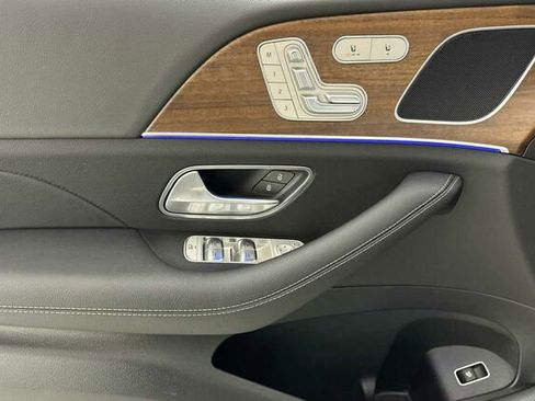 Certified 2025 Mercedes-Benz GLE 350 4MATIC image 11