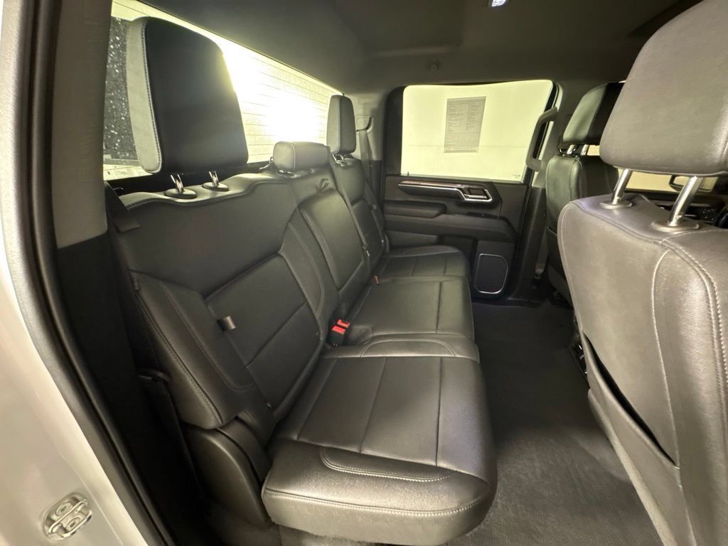 Certified 2024 Chevrolet Silverado 2500 LTZ AWD/4WD image 38