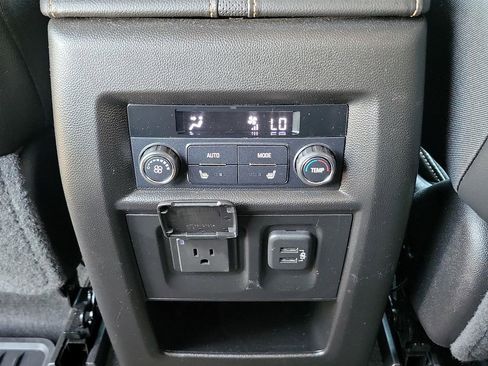 Used 2019 Chevrolet Traverse Premier w/ Driver Confidence II Package image 13