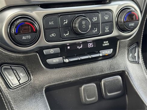 Certified 2018 Chevrolet Suburban LT image 18