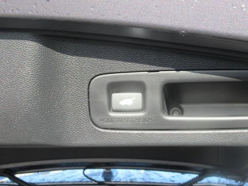 Used 2022 Honda CR-V Touring image 32