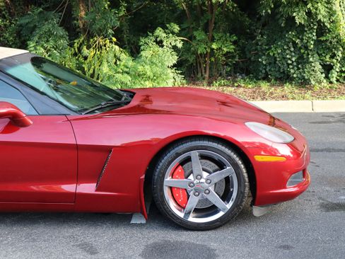 Used 2007 Chevrolet Corvette Convertible w/ Preferred Equipment Group RWD image 13